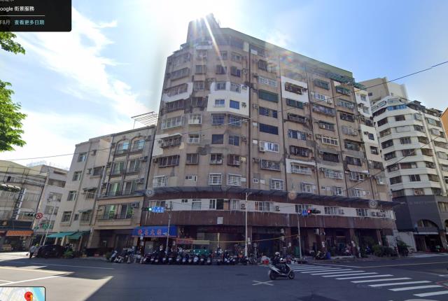 高雄鹽埕法拍大樓-6